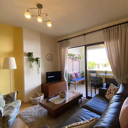 Apartment Kition Cozy